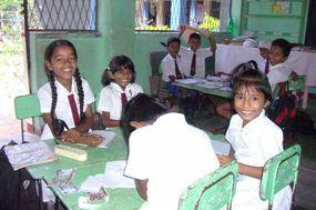Staatliche Schule im Stadtteil Mudukatuwa