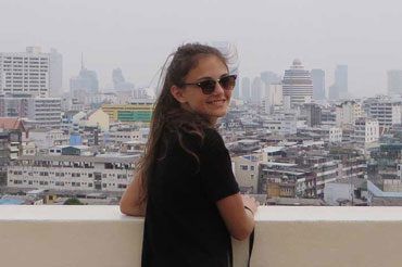 Freiwillige Marla Jung