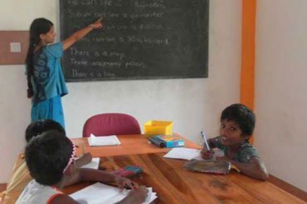 Freiwillige Sina Mirissa Badalge